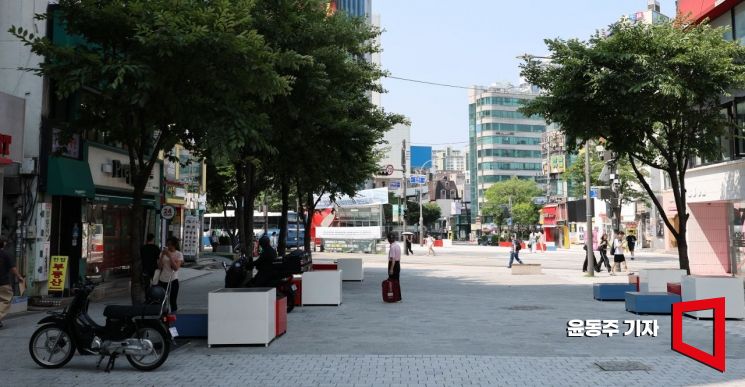 "Despite Hoping for a Lottery Win" BBQ Restaurant That Survived 17 Years in Sinchon Finally Closes