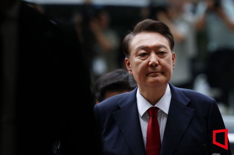 尹, 전두환 제치고 '역대 최악 대통령'…잘한 대통령 1위는?