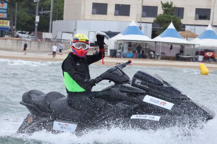 포항 송도해수욕장 18년 만의 재개장… 개장식·바다시청 준공식 개최