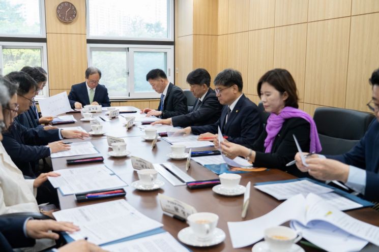 “모든 교사에 AI 비서 제공”… 부산시교육청, 교사 행정업무 대폭 줄인다