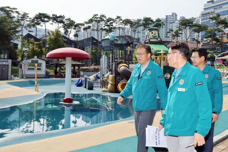 "무더위 걱정 없습니다" … 창원특례시, 시민 체감형 폭염대책 총력