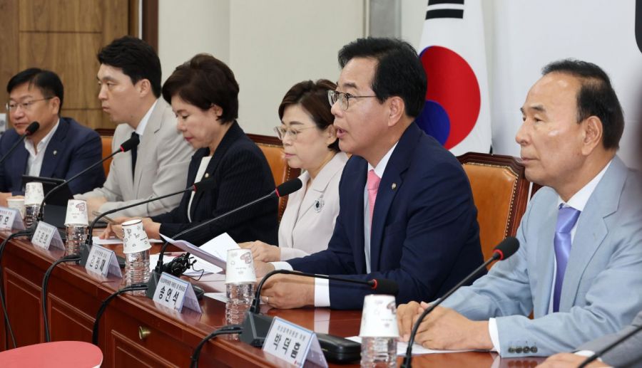 송언석 국민의힘 비상대책위원장 겸 원내대표가 14일 국회에서 열린 비상대책위원회의에서 발언하고 있다. 2025.7.14 김현민 기자