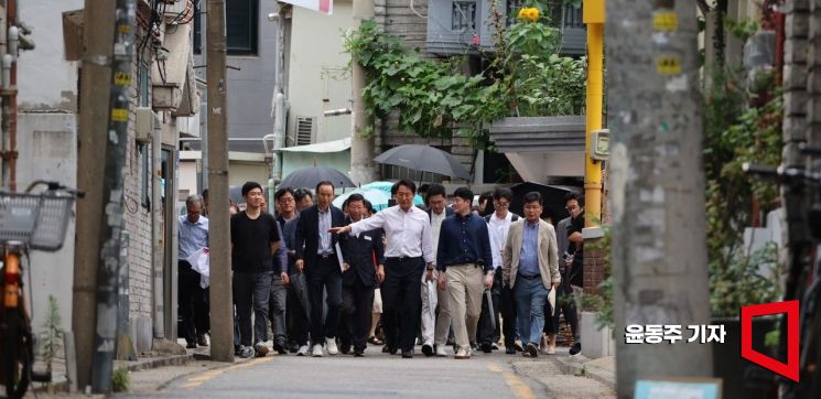 [포토] 오세훈 시장, 신통기획 재개발 현장 방문