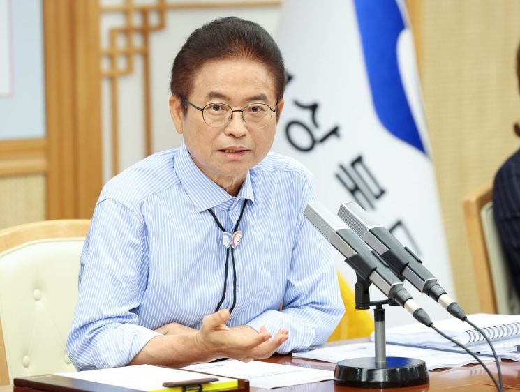 이철우 경북지사가 간부회의에서 경주 APEC 준비에 최선을 다해야한다고 강조했다.