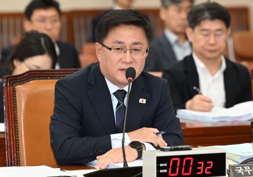 김성환 환경장관 후보자 "원전 계속운전 허용...재생에너지 1년에 10GW 이상 확대"