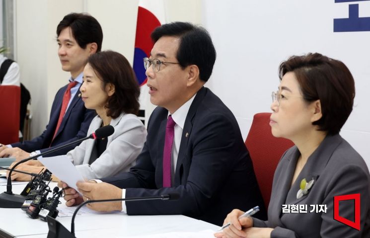 [포토] 송언석 “강선우 검증 아닌 수사 대상, 자진 사퇴해야”