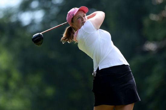 Top Amateur Lottie Ward Makes Surprise Move to Turn Professional