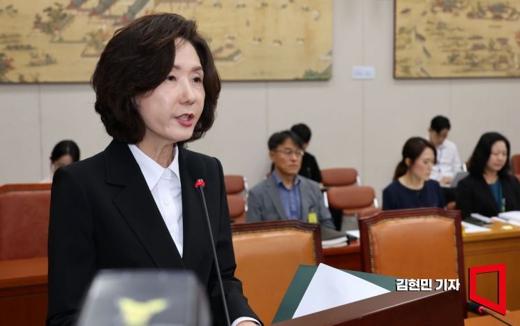 이진숙 사회부총리 겸 교육부 장관 후보자가 16일 국회 교육위원회에서 열린 인사청문회에서 모두발언을 하고 있다. 2025.7.16 김현민 기자