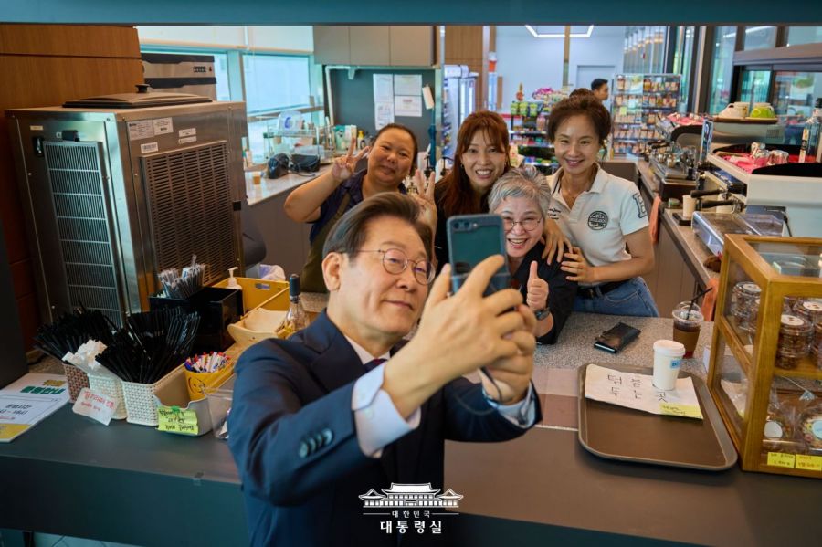 일상의 모습을 자주 공개했던 이재명 대통령.