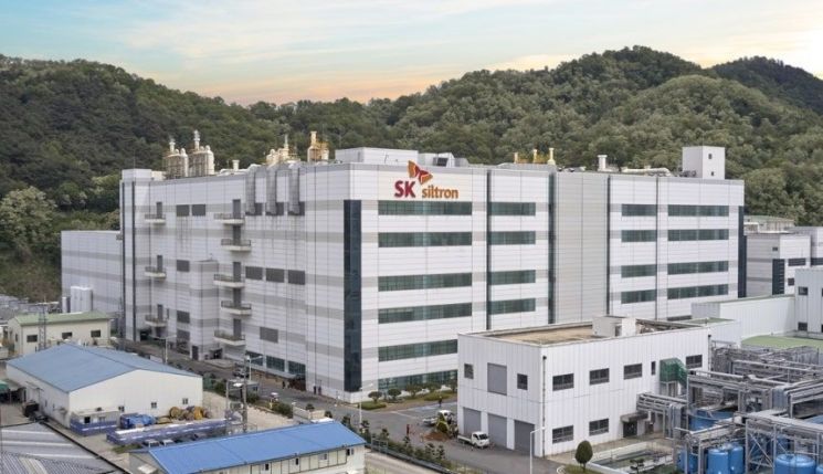 사업재편 급한 SK, 사모펀드로 넘어간 주도권