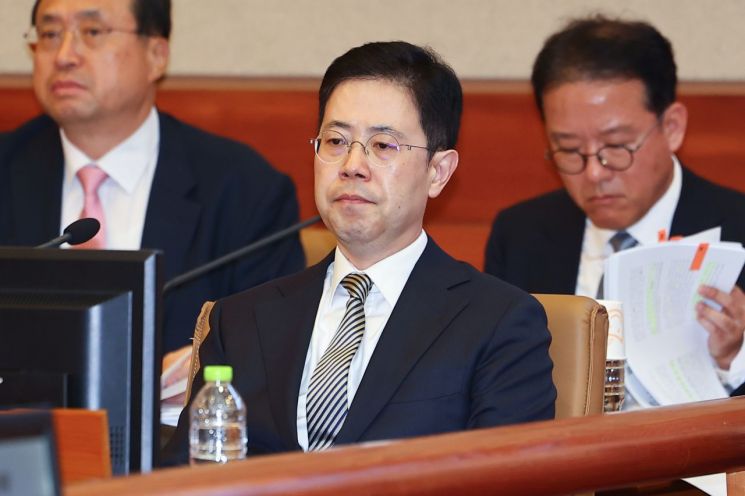 손준성 대구고검 차장(검사장)이 지난 5월 13일 서울 종로구 헌법재판소에서 열린 고발사주 의혹 탄핵심판 첫 정식 변론기일에 출석해 있다. 연합뉴스