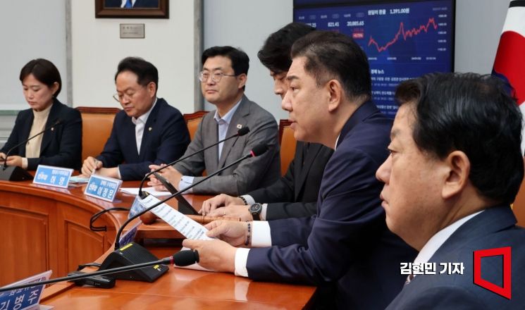 [포토] 김병기 “정부, 채상병 순직 무한 책임져야…원칙 세우겠다