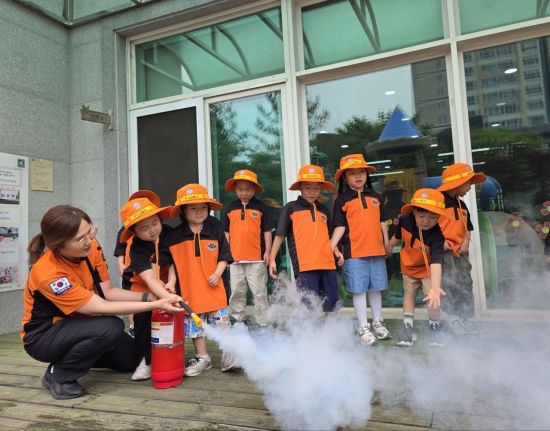 Jeonbuk Fire Headquarters: "Fire Safety Education Reservations Now Online"