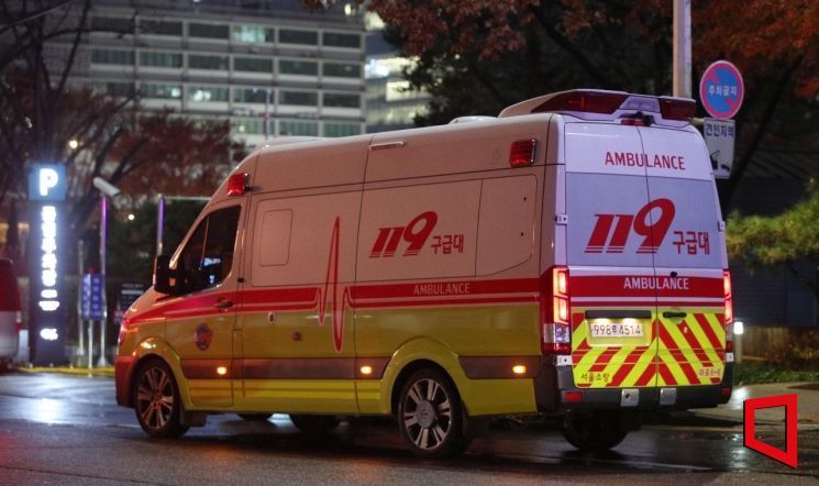 곡성서 SUV 언덕 아래로 전복…70대 운전자 숨져