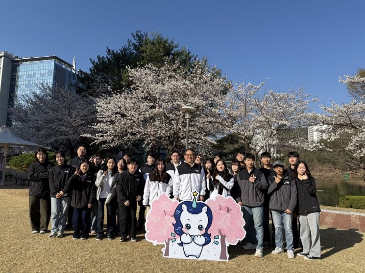 “암세포에 빛 쪼여 사멸 유도”… UNIST 권태혁 교수, ‘보건의료 R&D 우수성과 30선’ 선정