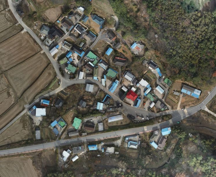 전라남도는 지적재조사위원회 심의를 거쳐 20개 시군, 80개 사업지구에 대해 지적재조사 사업지구로 신규변경 지정을 의결했다. 사진은 영암지역 내 지적재조사 현장. 전남도 제공