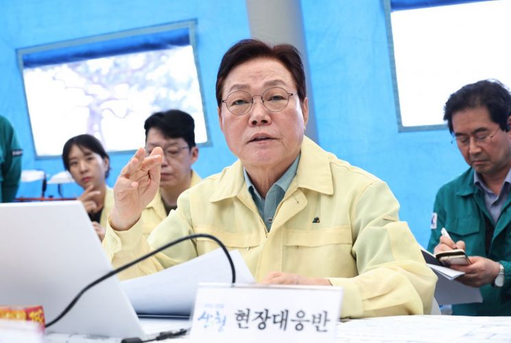 이틀째 산청 찾은 박완수 경남지사 "실종자 수색, 시간 제약 없이 최선"