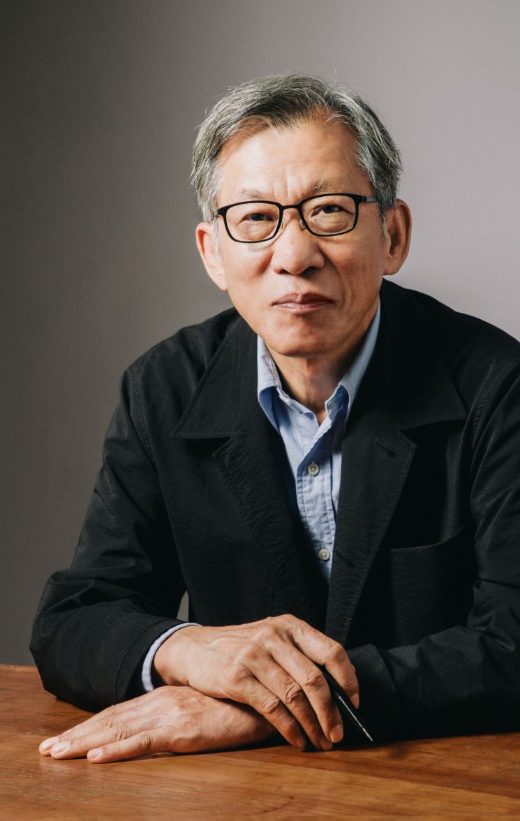 유홍준 국립중앙박물관장..."韓문화유산 가치 알릴 적임자"