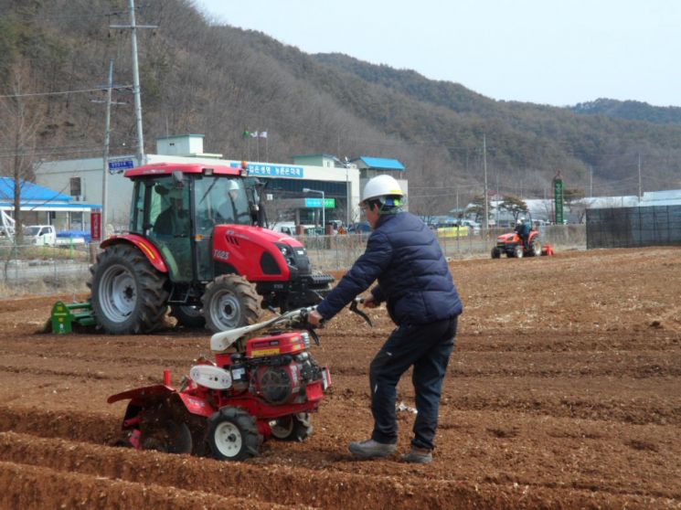 농작업 대행서비스 실시.
