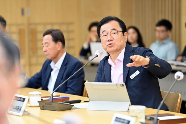 이현재 시장 "세계는 K-컬처 열풍"…회의서 '케데헌' 꺼낸 이유는?