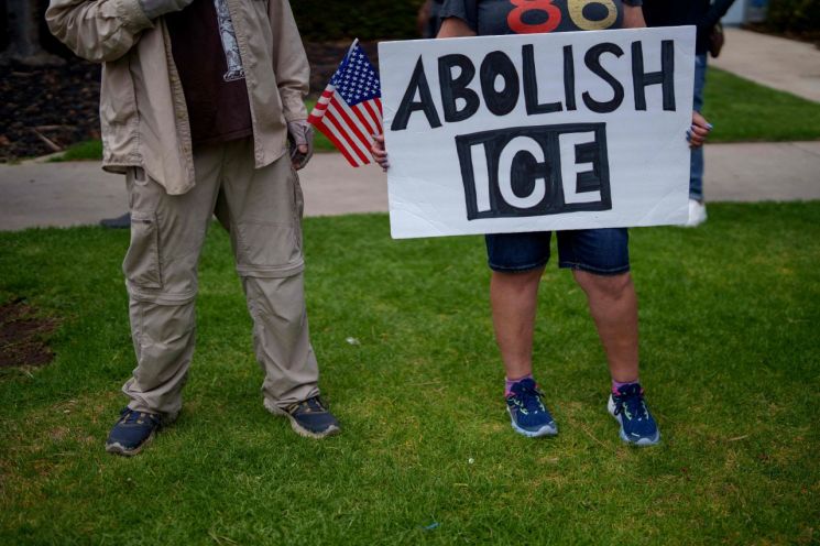 美 영주권 재발급 받으려다…칠레 출신 80대 과테말라로 추방 