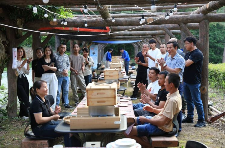 해남군은 외국인 계절근로자들을 위한 문화체험의 장을 개최했다. 해남군 제공