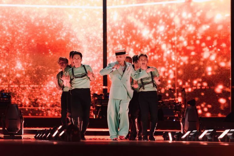 From 30,000 Won to 460,000 Won... Ticket Scalper Nets 900 Million Won at G-Dragon Taiwan Concert