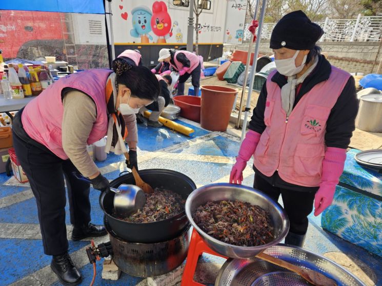 원불교 봉공회, 폭우 피해 지역민 400명에 급식 봉사 