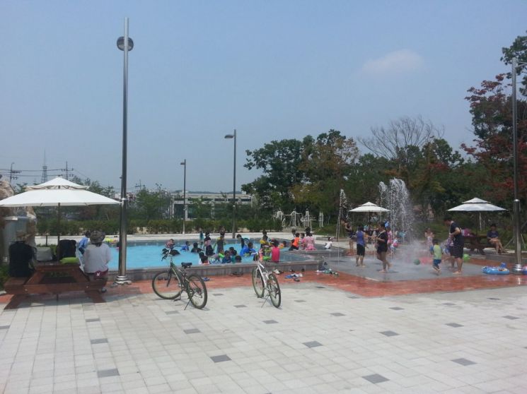 시흥시청 야외 휴게공간 물놀이시설 내달 17일까지 개장