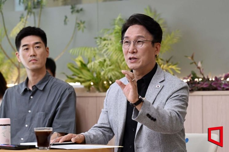 [포토] K-토론나라 발언하는 김민석 총리