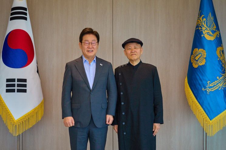 李대통령, 도올 김용옥 선생 접견…"전태일이 대통령 된 듯"