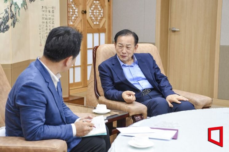 [인터뷰]"정치는 삶을 바꾸는 기술…작지만 확실한 변화로 시민 곁에 다가갑니다"