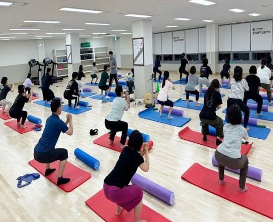 정읍시가 오는 28일부터 '정읍체력인증센터 체력증진교실' 2기 참가자를 모집한다. 정읍시 제공