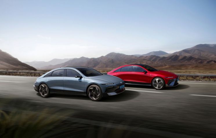 현대차, '더 뉴 아이오닉 6' 출시…최대 주행거리 562㎞