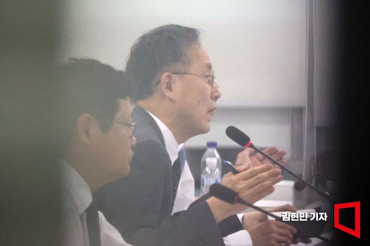 [Photo] Party and Government: "Yoon Administration's Lowered Corporate Tax and Major Shareholder Standards to Be Restored"