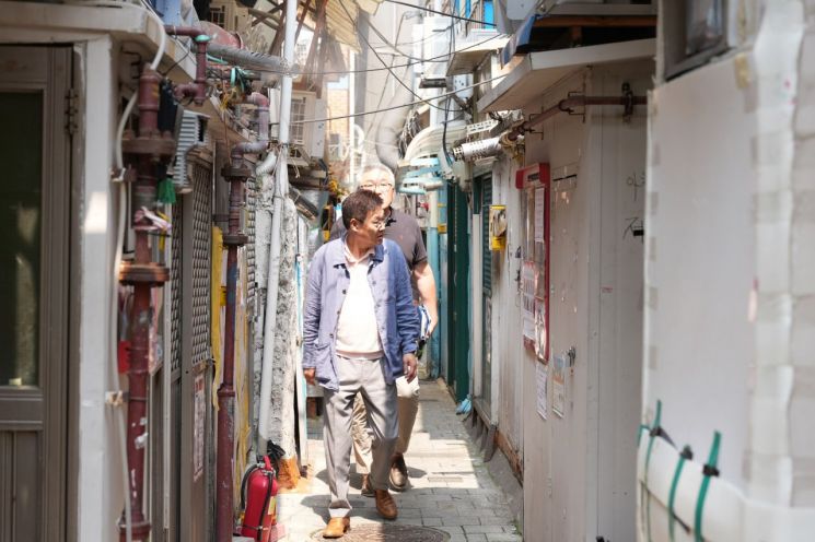 종로구, 쪽방주민 폭염대책 총력…건강·안전 전방위 보호