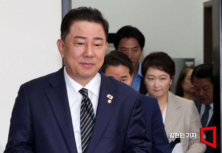[포토] 김병기 "尹·국힘이 조세 기틀 망쳐…'조세 정상화' 이뤄야"