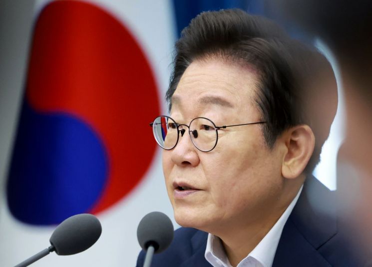 李대통령 "1년 내 경제형벌 30% 정비…배임죄 남용 개선"