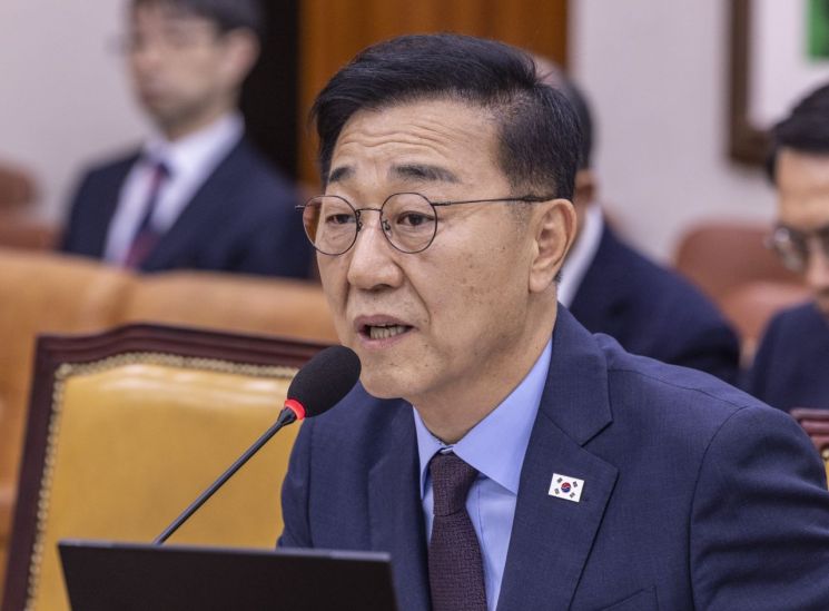 국회 국토위, 김윤덕 국토부 장관 후보자 청문보고서 채택