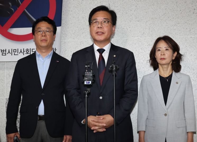 여야 본회의 충돌 임박…野 "쟁점 법안 하나하나 무제한 토론"
