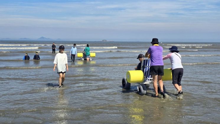 고창군, 관광 취약계층 초청 '무장애 팸투어'