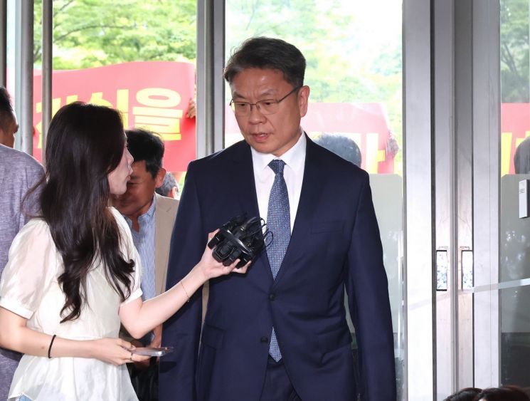 '수사기록 회수 관여' 이시원, 채상병 특검 출석…"성실히 조사 받겠다"