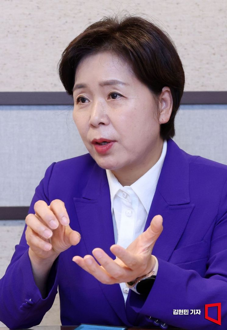 국민의힘 당대표 출마를 선언한 양향자 전 의원이 31일 서울 여의도 사무실에서 아시아경제와 인터뷰를 하고 있다. 2025.7.31 김현민 기자