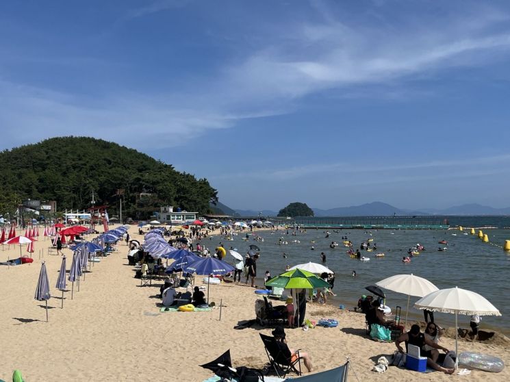 "피서는 창원에서 하세요" … 창원특례시, 시원한 여름철 물놀이 즐겨요