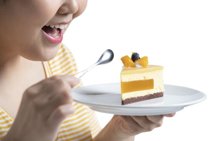 "Even a Single Slice Costs 10,000 Won... 'Cake Slices' Now as Expensive as Lunch"