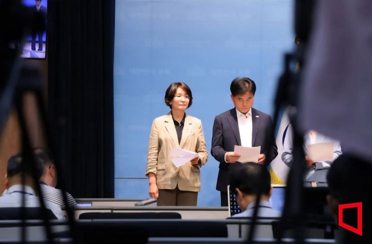 국민 생존과 직결된 가치임을 다시 한번 확인시켰다”며 “농업을 협상의 카드로 삼는 일은 더 이상 용납할 수 없다”고 강조했다.