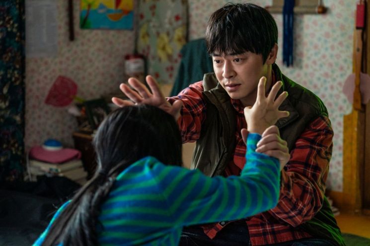 극장가 단기 부양책 한계?…'전독시' 부진에 투자 위축 가속