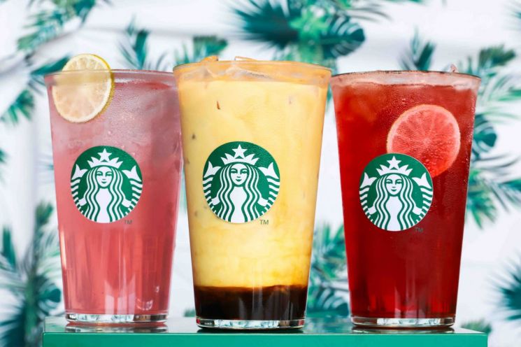 750만잔 팔렸다…스타벅스, 여름 시즌 인기 음료 3종 재출시