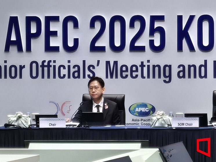 배경훈 장관 "모두의 AI로"…송도서 첫 APEC 디지털·AI 장관회의