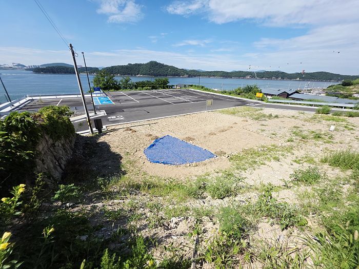 목포시가 예산 29억원을 들여 지난 5월 조성한 공영주차장이 텅 빈 상태로 사실상 방치돼 있다. 정승현 기자